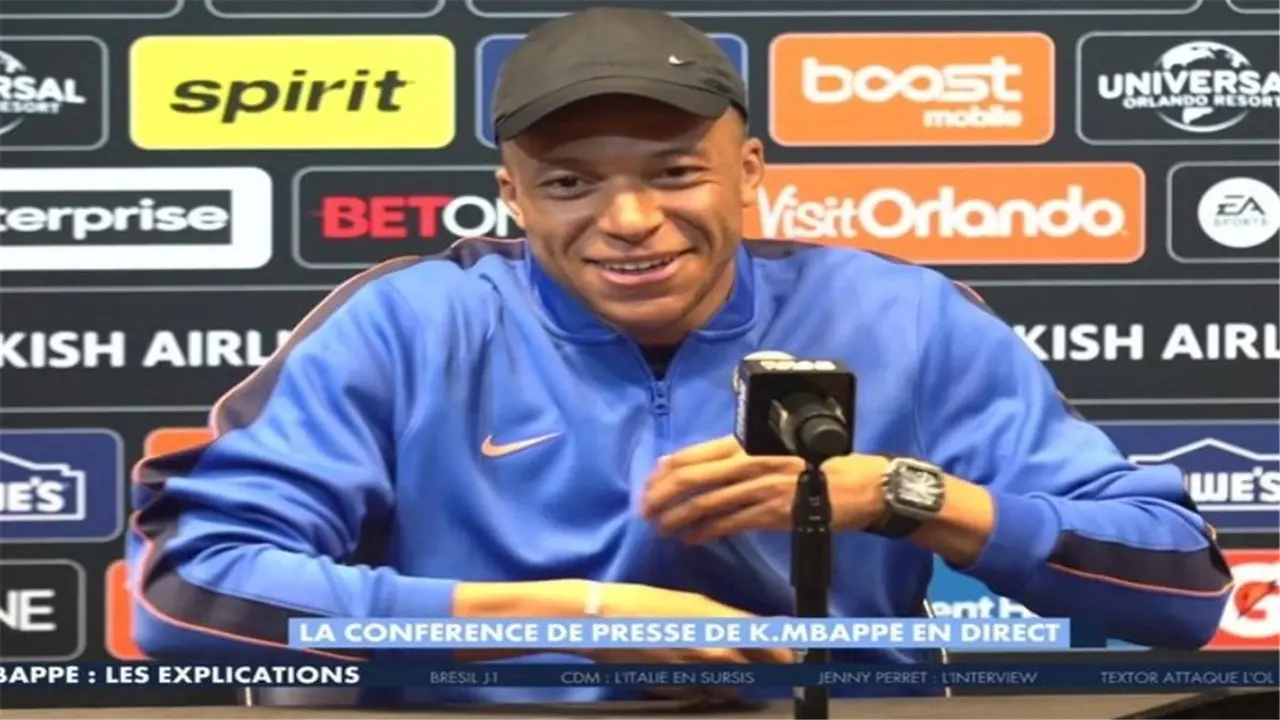 مبابي يرد على شائعات إصابة ركبته ويكشف حقيقة حلم التتويج بكأس العالم